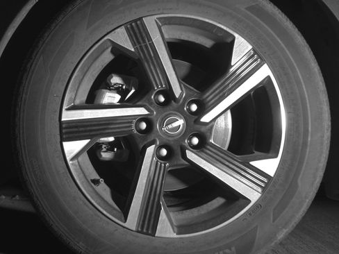 Used 2025 Nissan Sentra SV FWD image 12
