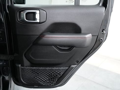 Used 2023 Jeep Gladiator Rubicon w/ LED Lighting Group AWD/4WD image 24