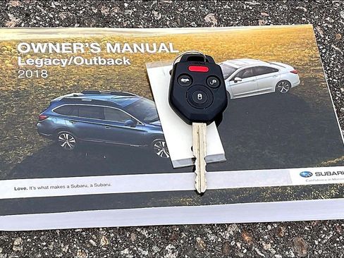 Used 2018 Subaru Outback 2.5i Premium image 10