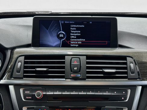 Used 2013 BMW 328i xDrive Sedan AWD/4WD image 19