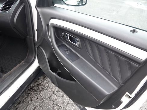 Used 2017 Ford Taurus SEL w/ Equipment Group 201A image 31