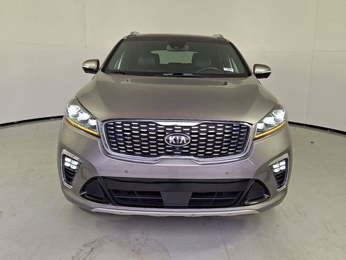 Used 2019 Kia Sorento SX image 2