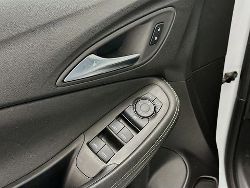 Used 2025 Buick Encore GX Preferred image 15