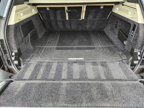 New 2026 Land Rover Range Rover Autobiography image 32