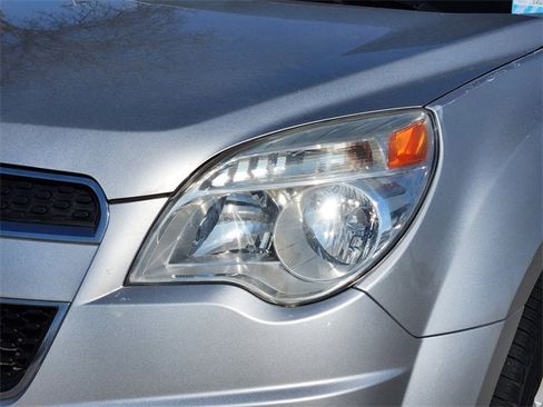 Used 2013 Chevrolet Equinox LS image 23