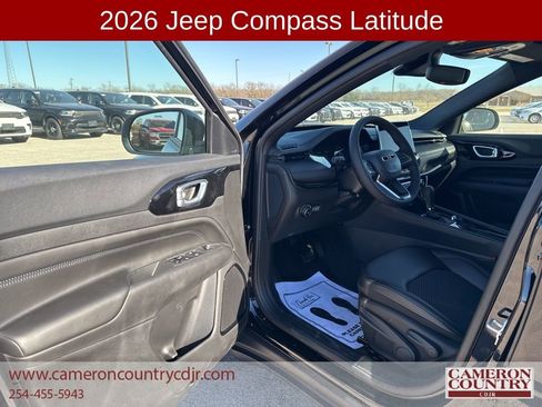 New 2026 Jeep Compass Latitude image 14
