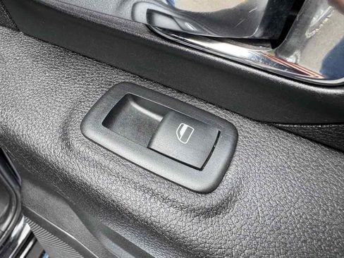 Used 2015 RAM 1500 Laramie AWD/4WD image 36