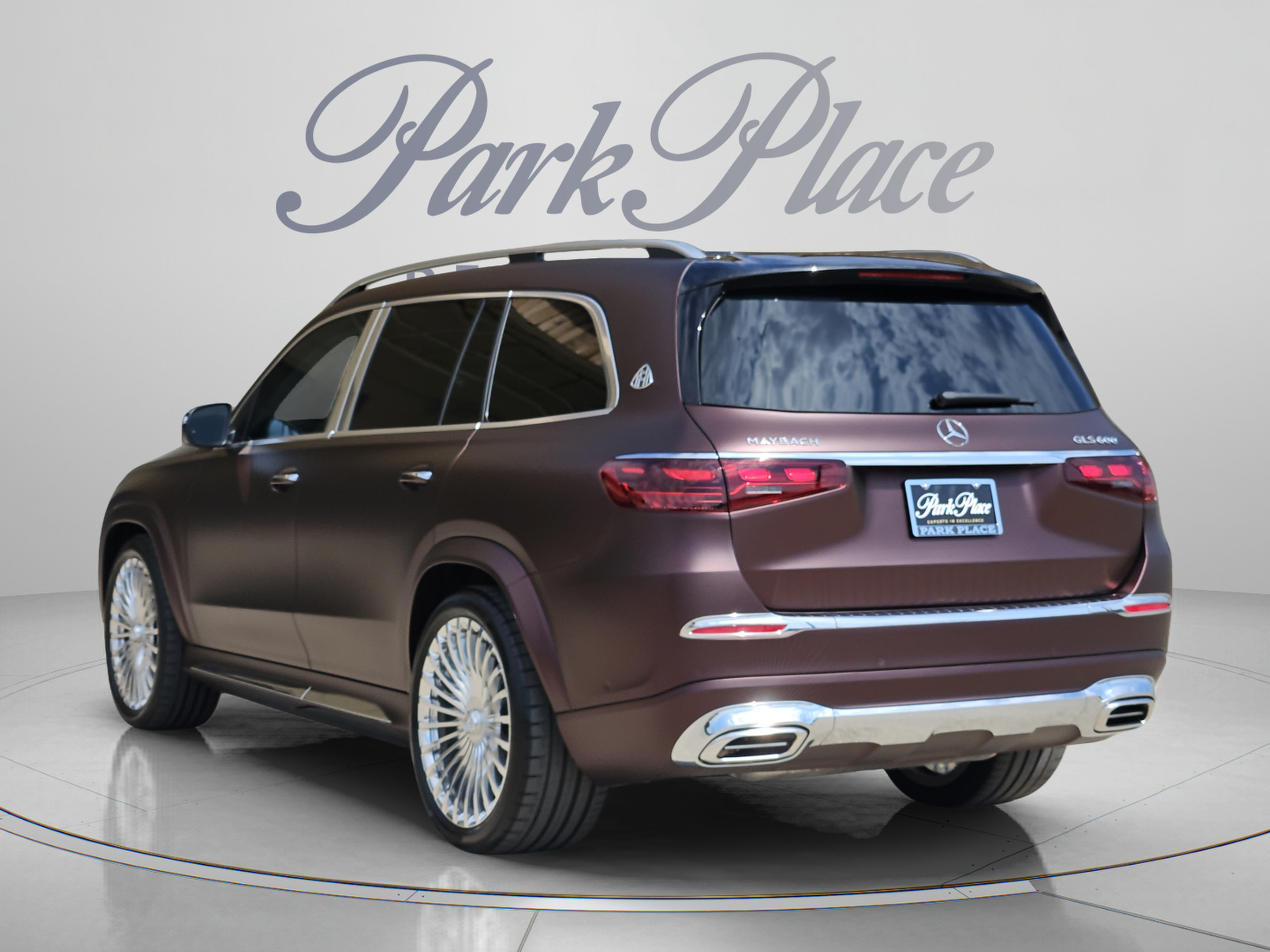 Used 2025 Mercedes-Benz Maybach GLS 600 4MATIC image 3