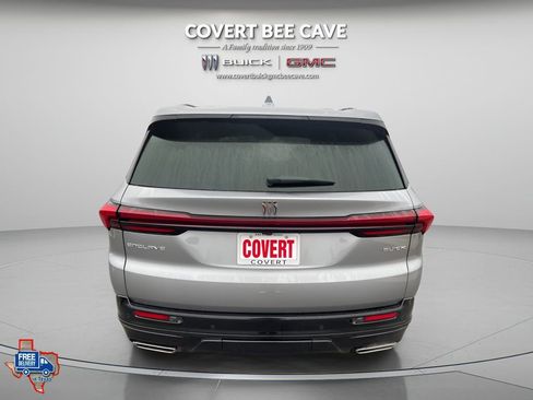 New 2025 Buick Enclave Sport Touring w/ Super Cruise Package image 7