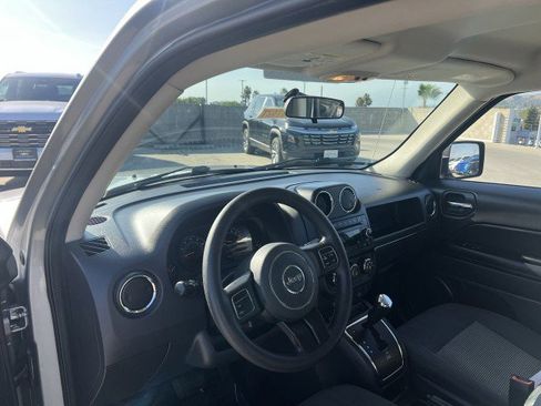 Used 2015 Jeep Patriot Sport w/ Power Value Group FWD image 10