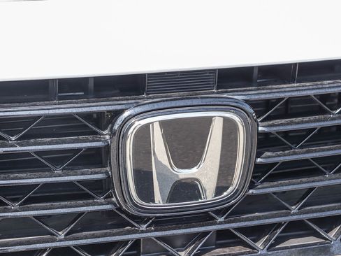 Used 2024 Honda Accord Sport image 4