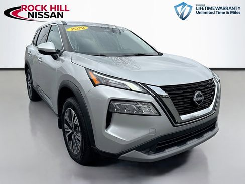 Used 2022 Nissan Rogue SV image 1