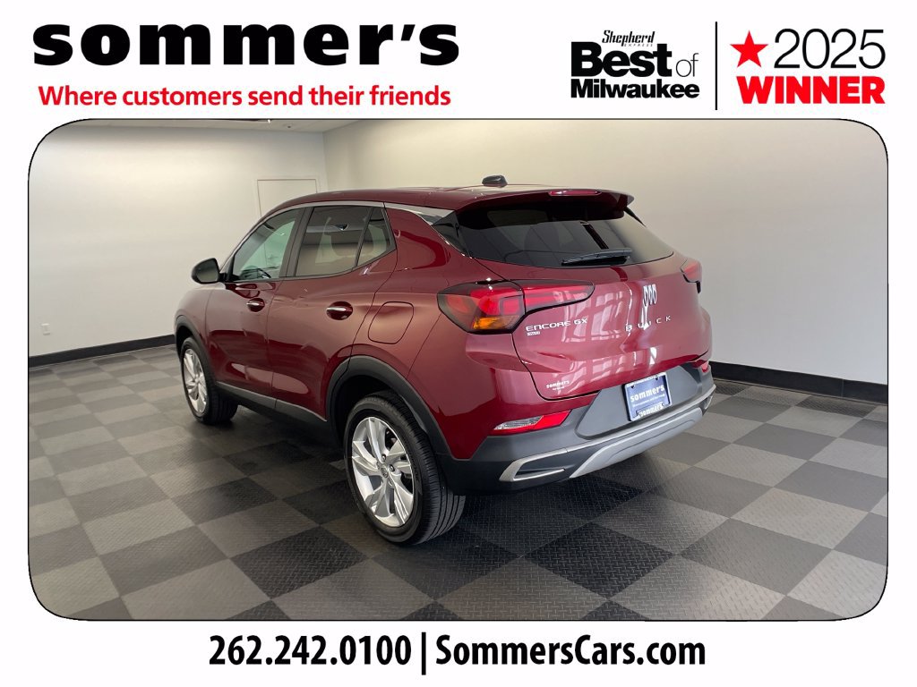Used 2024 Buick Encore GX Preferred w/ Comfort Package AWD/4WD image 3