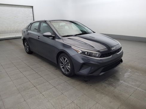 Used 2023 Kia Forte LXS image 13