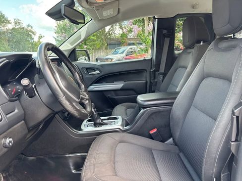 Used 2022 Chevrolet Colorado LT w/ Fleet Safety Package RWD image 10