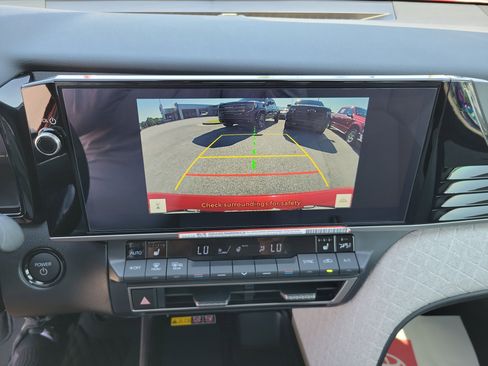 Used 2026 Toyota Camry XLE FWD image 16