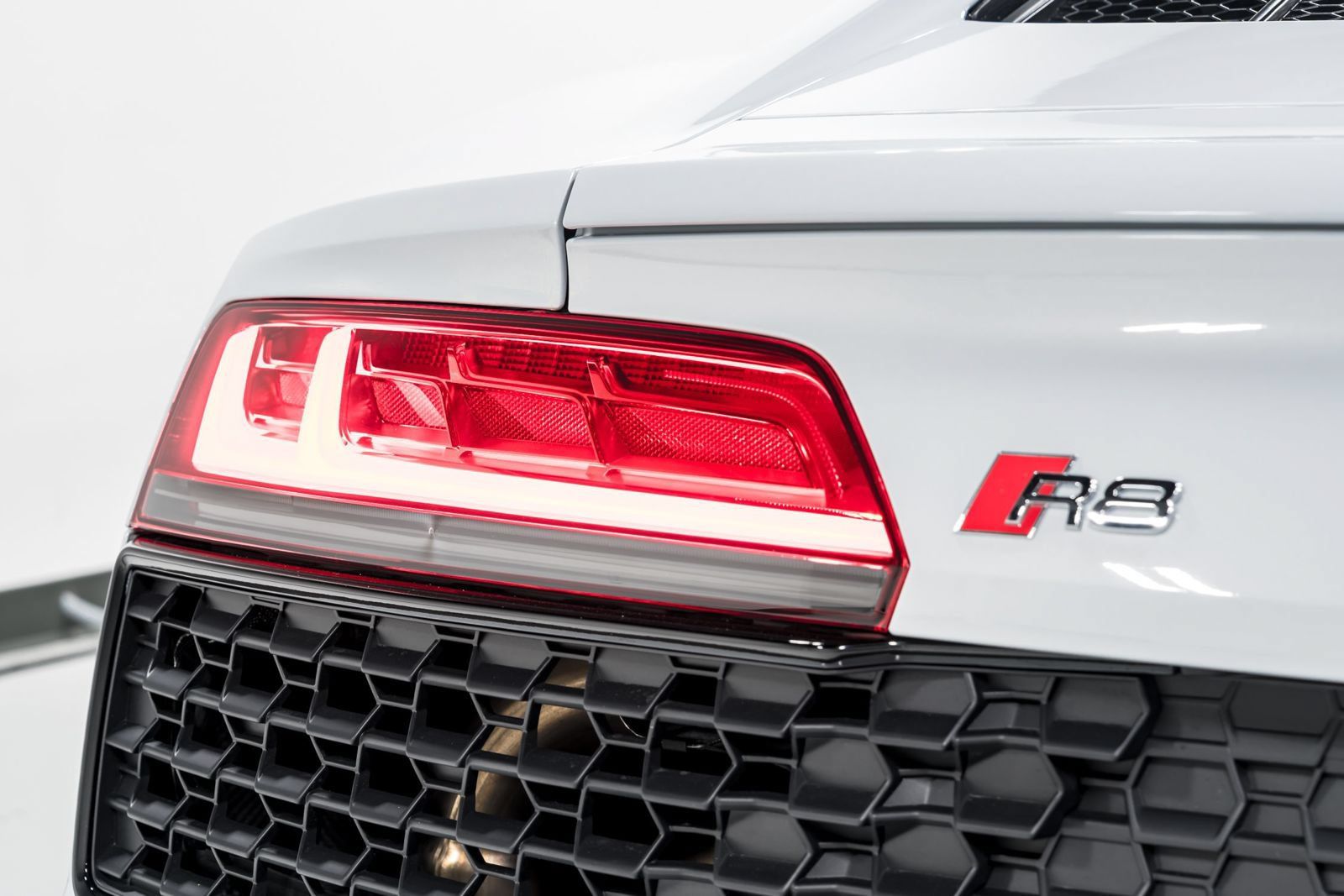 Used 2023 Audi R8 V10 performance RWD image 46