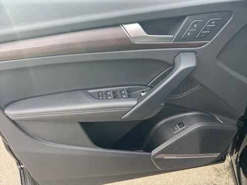 Certified 2023 Audi Q5 2.0T Premium Plus w/ Premium Plus Package image 9