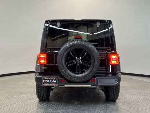 Used 2021 Jeep Wrangler Unlimited Sahara image 6