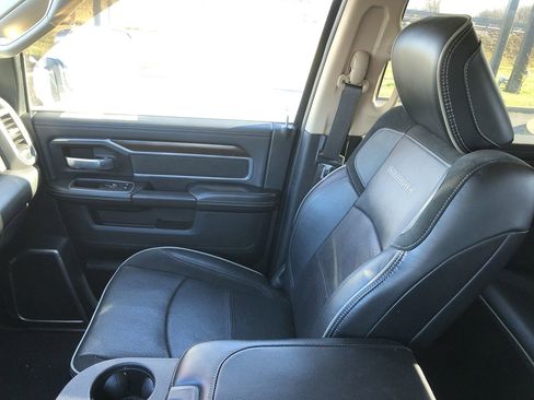 Used 2022 RAM 2500 Laramie image 30