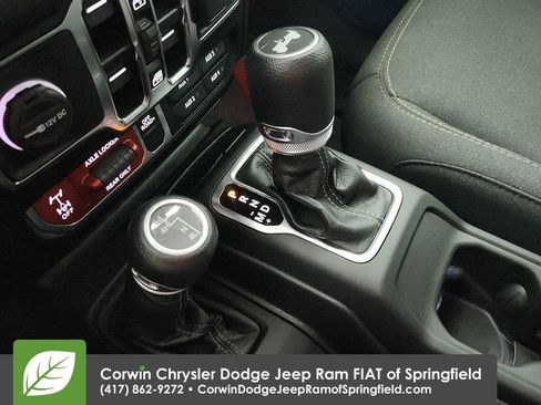 Used 2024 Jeep Wrangler Unlimited Sport AWD/4WD image 19