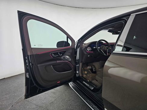 Used 2024 Mercedes-Benz Maybach EQS 680 Maybach EQS 680 image 21