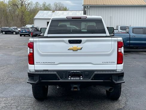 Used 2025 Chevrolet Silverado 2500 Custom w/ Custom Value Package AWD/4WD image 12