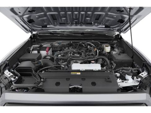 Used 2024 Toyota Tacoma SR5 AWD/4WD image 11