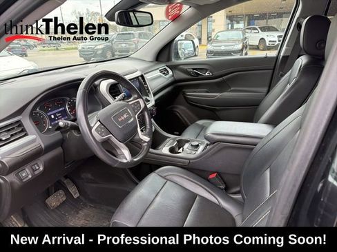 Used 2021 GMC Acadia SLT AWD/4WD image 10