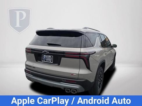 New 2026 Chevrolet Traverse Z71 w/ Enhanced Driving Package AWD/4WD image 8