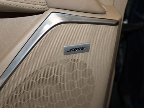 Used 2019 Cadillac Escalade Platinum AWD/4WD image 37