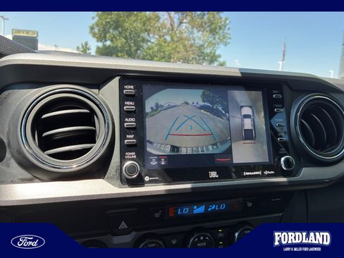 Used 2020 Toyota Tacoma TRD Off-Road w/ TRD Premium Off Road Package AWD/4WD image 29
