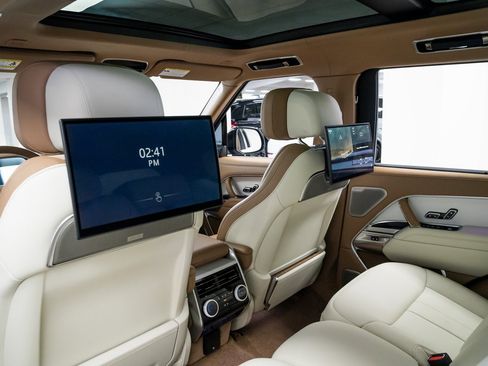 Used 2023 Land Rover Range Rover SV image 23