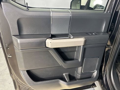 Used 2019 Ford F150 Lariat w/ Equipment Group 502A Luxury image 23