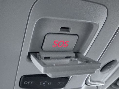 Certified 2021 Toyota Prius Prime Limited image 37