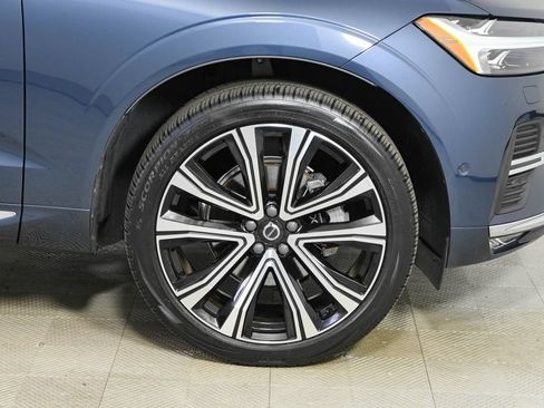 Used 2023 Volvo XC60 B5 Ultimate w/ Climate Package FWD image 39
