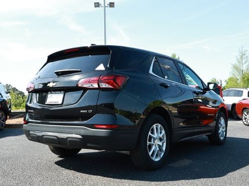 Used 2024 Chevrolet Equinox LT AWD/4WD image 6