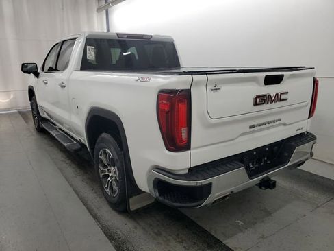 Used 2022 GMC Sierra 1500 SLT w/ X31 Off-Road Package AWD/4WD image 4