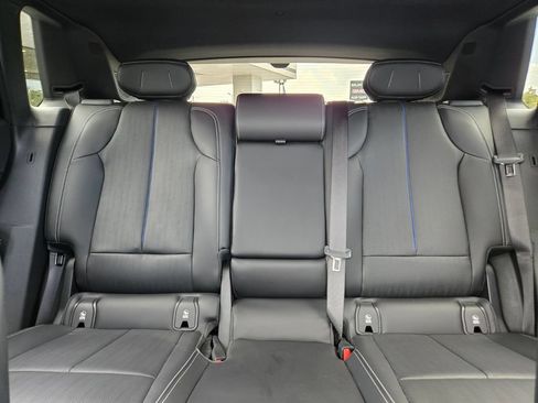 Used 2024 Cadillac Lyriq Luxury AWD/4WD image 11