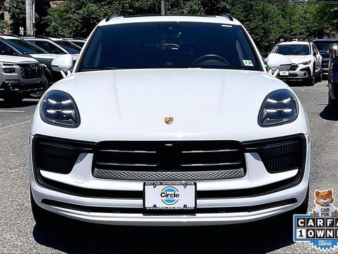 Used 2023 Porsche Macan S AWD/4WD image 3
