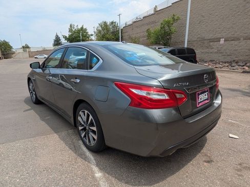 Used 2017 Nissan Altima 2.5 SL FWD image 7