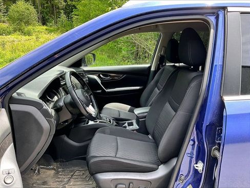 Used 2020 Nissan Rogue SV AWD/4WD image 7
