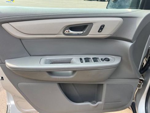 Used 2016 Chevrolet Traverse LS AWD/4WD image 20