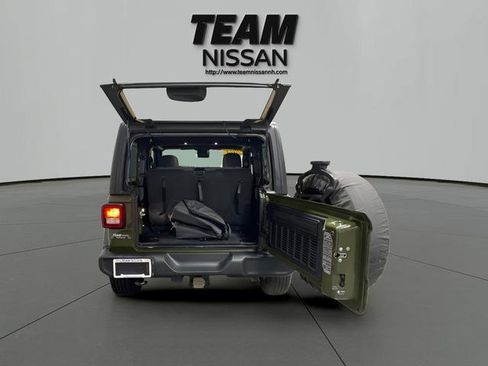 Used 2024 Jeep Wrangler Sport AWD/4WD image 6