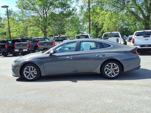 Used 2023 Hyundai Sonata SEL w/ Convenience Package FWD image 8