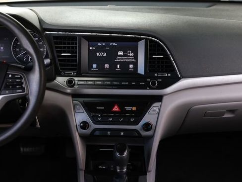 Used 2018 Hyundai Elantra SEL image 37