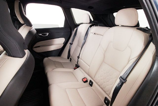 Certified 2026 Volvo XC60 B5 Plus AWD/4WD image 22