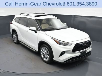 Used 2022 Toyota Highlander Limited