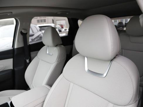 New 2026 Hyundai Tucson Limited image 12