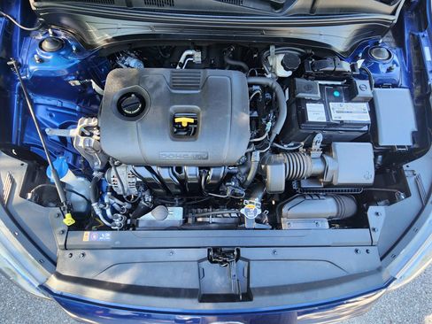 Used 2020 Kia Forte LXS FWD image 22